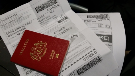 Check2 pasport ada.... slip penerbangan ada.....